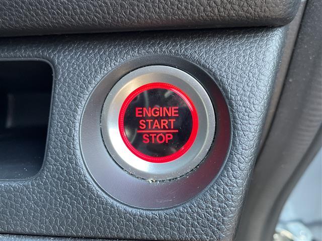 Ｎ－ＶＡＮ＋スタイル ファン　全方位カメラ　ルーフコンソール　純正ラバーマット　ＥＴＣ　ナビ連動前後ドラレコ　純正８インチメモリナビ　追従型クルーズコントロール　レーンキープ　衝突軽減システム　ＵＳＢ　純正フロアマット　禁煙車（16枚目）