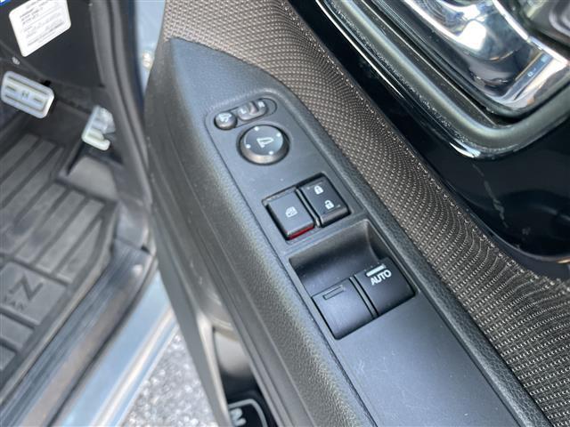 Ｎ－ＶＡＮ＋スタイル ファン　全方位カメラ　ルーフコンソール　純正ラバーマット　ＥＴＣ　ナビ連動前後ドラレコ　純正８インチメモリナビ　追従型クルーズコントロール　レーンキープ　衝突軽減システム　ＵＳＢ　純正フロアマット　禁煙車（17枚目）