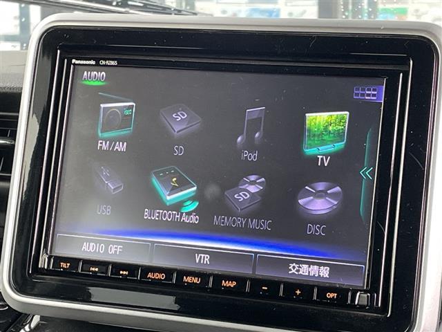 スペーシアカスタム ハイブリッドＸＳターボ　全方位カメラ／ヘッドアップディスプレイ／パドルシフト／リアサーキュレーター／純正８インチメモリナビ／両側パワスラ／シートヒーター／前後ドラレコ／追従クルコン／レーンキープ／ハーフレザーシート／ＥＴＣ（5枚目）