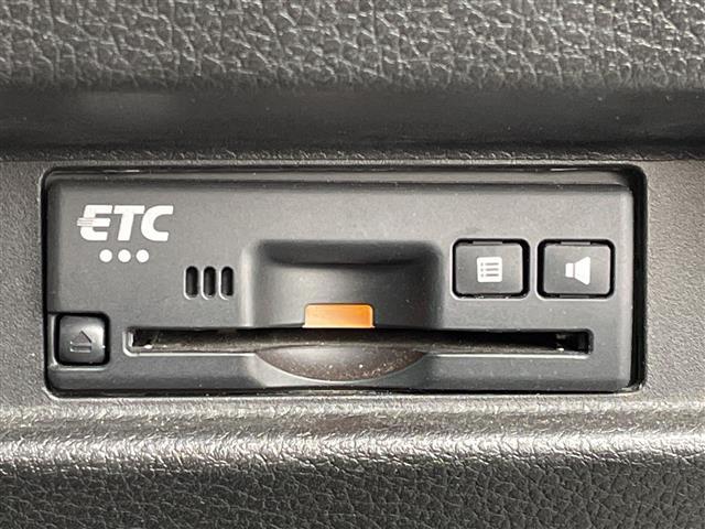 スペーシアカスタム ハイブリッドＸＳターボ　全方位カメラ／ヘッドアップディスプレイ／パドルシフト／リアサーキュレーター／純正８インチメモリナビ／両側パワスラ／シートヒーター／前後ドラレコ／追従クルコン／レーンキープ／ハーフレザーシート／ＥＴＣ（19枚目）