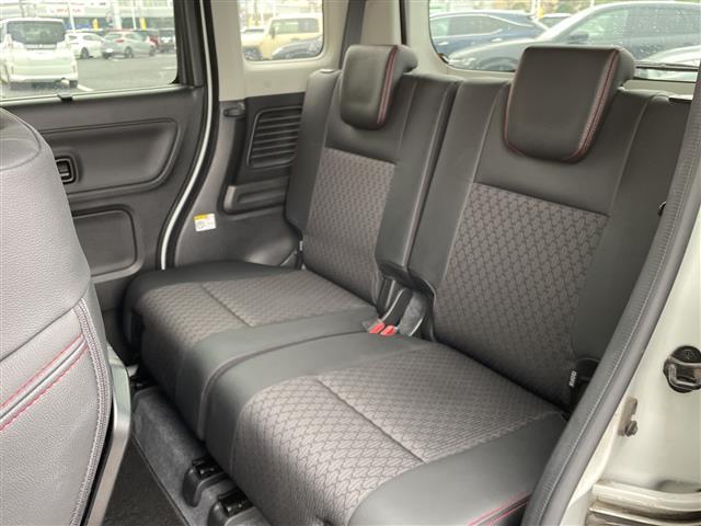 スペーシアカスタム ハイブリッドＸＳターボ　全方位カメラ／ヘッドアップディスプレイ／パドルシフト／リアサーキュレーター／純正８インチメモリナビ／両側パワスラ／シートヒーター／前後ドラレコ／追従クルコン／レーンキープ／ハーフレザーシート／ＥＴＣ（24枚目）