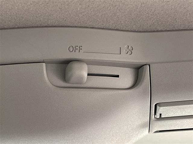 スペーシアカスタム ハイブリッドＸＳターボ　全方位カメラ／ヘッドアップディスプレイ／パドルシフト／リアサーキュレーター／純正８インチメモリナビ／両側パワスラ／シートヒーター／前後ドラレコ／追従クルコン／レーンキープ／ハーフレザーシート／ＥＴＣ（33枚目）