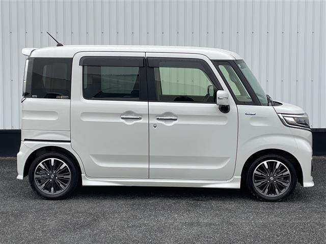 スペーシアカスタム ハイブリッドＸＳターボ　全方位カメラ／ヘッドアップディスプレイ／パドルシフト／リアサーキュレーター／純正８インチメモリナビ／両側パワスラ／シートヒーター／前後ドラレコ／追従クルコン／レーンキープ／ハーフレザーシート／ＥＴＣ（39枚目）