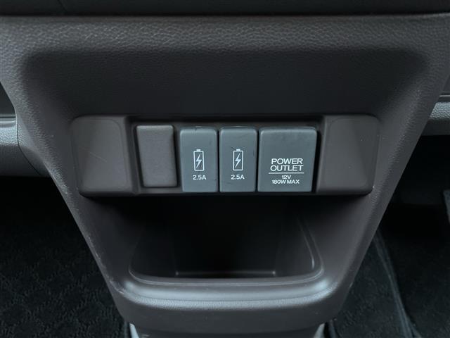 N-ONE スタンダード・ローダウンL カーオーディオ/USB/ビルトインETC/HIDヘッドライト/プラズマクラスター搭載エアコン/社外14インチアルミホイール/アイドリングストップ/ウィンカーミラー/横滑り防止装置/取説/保証書/禁煙車(6枚目)