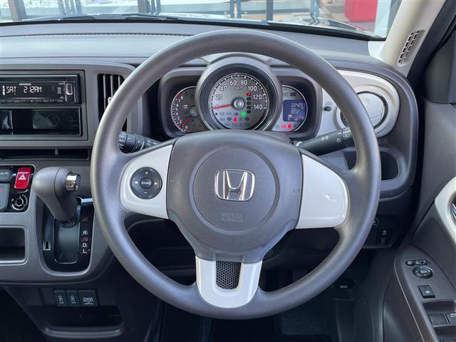 N-ONE スタンダード・ローダウンL カーオーディオ/USB/ビルトインETC/HIDヘッドライト/プラズマクラスター搭載エアコン/社外14インチアルミホイール/アイドリングストップ/ウィンカーミラー/横滑り防止装置/取説/保証書/禁煙車(8枚目)