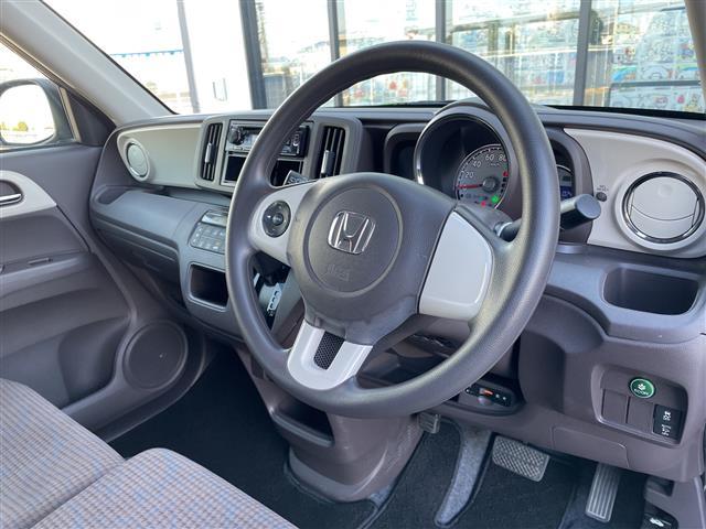 N-ONE スタンダード・ローダウンL カーオーディオ/USB/ビルトインETC/HIDヘッドライト/プラズマクラスター搭載エアコン/社外14インチアルミホイール/アイドリングストップ/ウィンカーミラー/横滑り防止装置/取説/保証書/禁煙車(20枚目)