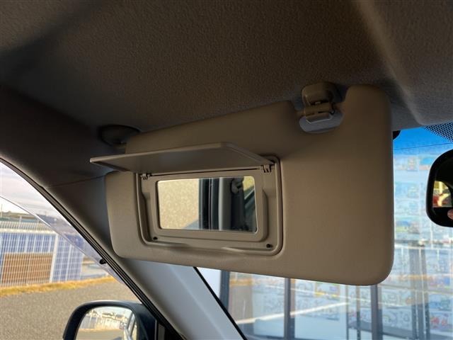 N-ONE スタンダード・ローダウンL カーオーディオ/USB/ビルトインETC/HIDヘッドライト/プラズマクラスター搭載エアコン/社外14インチアルミホイール/アイドリングストップ/ウィンカーミラー/横滑り防止装置/取説/保証書/禁煙車(33枚目)