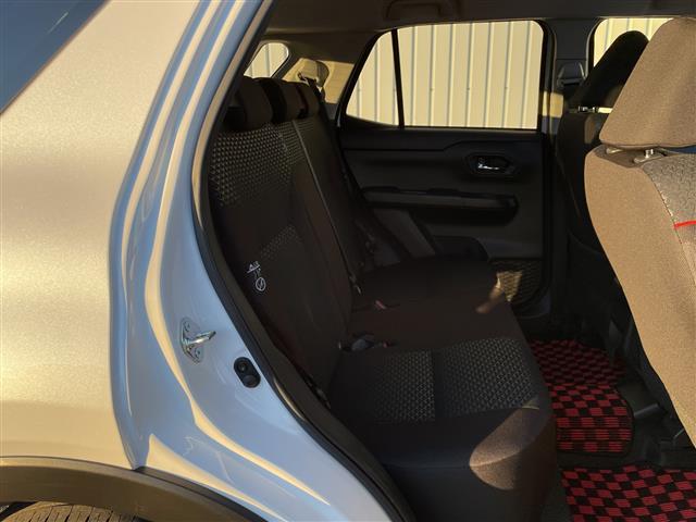 ライズ Ｚ　純正９インチディスプレイオーディオ／パノラミックビューモニター／ＢＳＭ／スマートアシスト／アップルカープレイ／ＨＤＭＩ／クリアランスソナー／ヒートシーター／ＡＶＨ／追従クルコン／フルセグＴＶ／ＥＴＣ（27枚目）