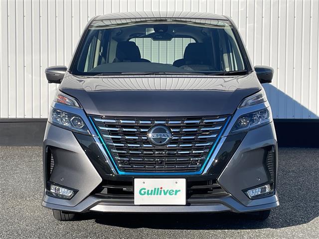 セレナ ｅ－パワー　ハイウェイスターＶ　純正１０型ナビ／フルセグＴＶ／ＢＴ／プロパイロット／全方位カメラ／ブラインドスポットモニター／デジタルインナーミラー／両側パワースライドドア／ＥＴＣ／ドライブレコーダー／純正１５インチＡＷ／スペアキー（42枚目）