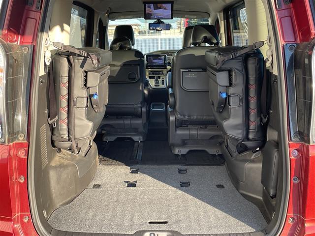 セレナ ｅ－パワー　ハイウェイスターＶ　フリップダウンモニター／純正９インチナビ／全周囲カメラ／デジタルインナーミラー／ドラレコ／衝突被害軽／車線逸脱警報／クルコン／両側パワースライドドア／横滑り防止装置／ＥＴＣ／アイドリングストップ（35枚目）