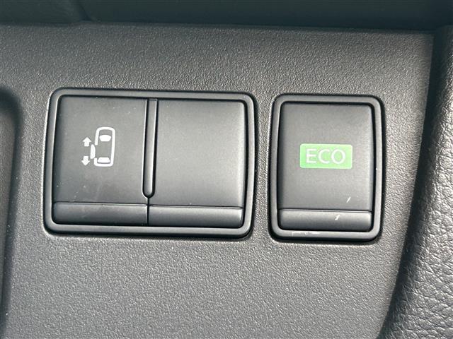 セレナ ハイウェイスター　Ｓ－ハイブリッド　衝突被害軽減ブレーキ　純正ＳＤナビ　フルセグＴＶ／ＤＶＤ／Ｂｌｕｅｔｏｏｔｈ／　アラウンドビューモニター　ビルトインＥＴＣ　前ドライブレコーダー　片側パワースライドドア　クルーズコントロール（12枚目）
