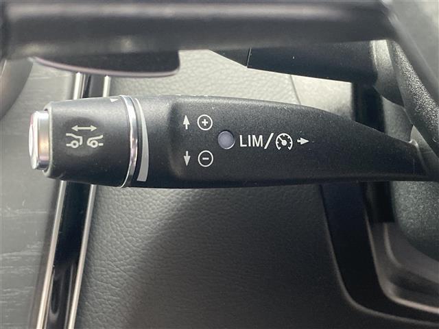 Ｃクラス Ｃ２００　４マチックアバンギャルド　ＡＭＧライン　レーダーセーフティパッケージ　純正ナビ　フルセグＴＶ　Ｂｌｕｅｔｏｏｔｈ　バックカメラ　ＤＳＲＣ　前後ドライブレコーダー　黒革シート　シートヒーター　純正ベースキャリア積込　社外ＡＷ＋冬タイヤ積込（17枚目）