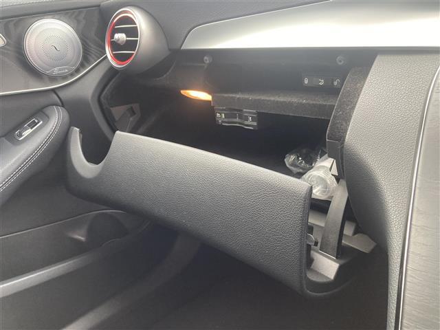 Ｃクラス Ｃ２００　４マチックアバンギャルド　ＡＭＧライン　レーダーセーフティパッケージ　純正ナビ　フルセグＴＶ　Ｂｌｕｅｔｏｏｔｈ　バックカメラ　ＤＳＲＣ　前後ドライブレコーダー　黒革シート　シートヒーター　純正ベースキャリア積込　社外ＡＷ＋冬タイヤ積込（28枚目）