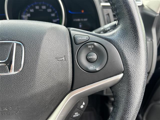 フィットハイブリッド Lパッケージ ホンダセンシング 純正7インチナビ フルセグTV/DVD/Bluetooth バックカメラ ビルトインETC 前ドライブレコーダー クルーズコントロール プッシュスタート ステアリングリモコン(5枚目)