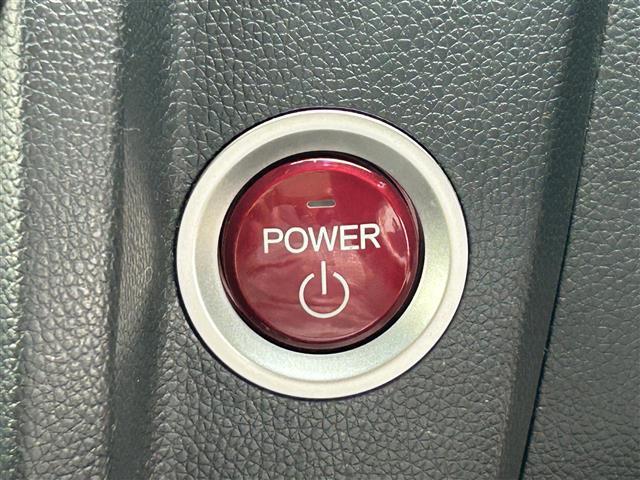 フィットハイブリッド Lパッケージ ホンダセンシング 純正7インチナビ フルセグTV/DVD/Bluetooth バックカメラ ビルトインETC 前ドライブレコーダー クルーズコントロール プッシュスタート ステアリングリモコン(9枚目)