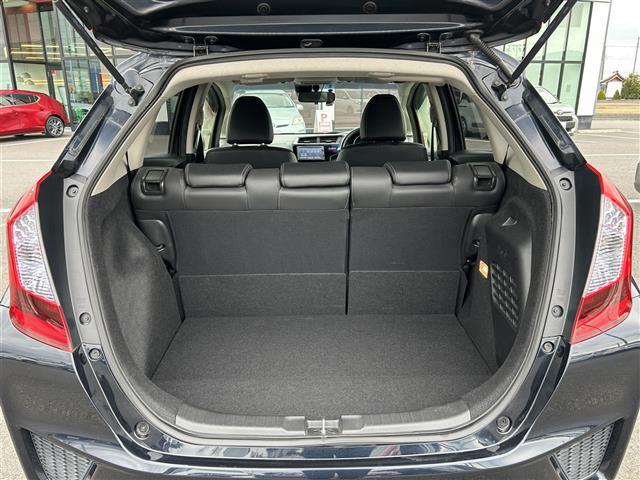 フィットハイブリッド Lパッケージ ホンダセンシング 純正7インチナビ フルセグTV/DVD/Bluetooth バックカメラ ビルトインETC 前ドライブレコーダー クルーズコントロール プッシュスタート ステアリングリモコン(23枚目)
