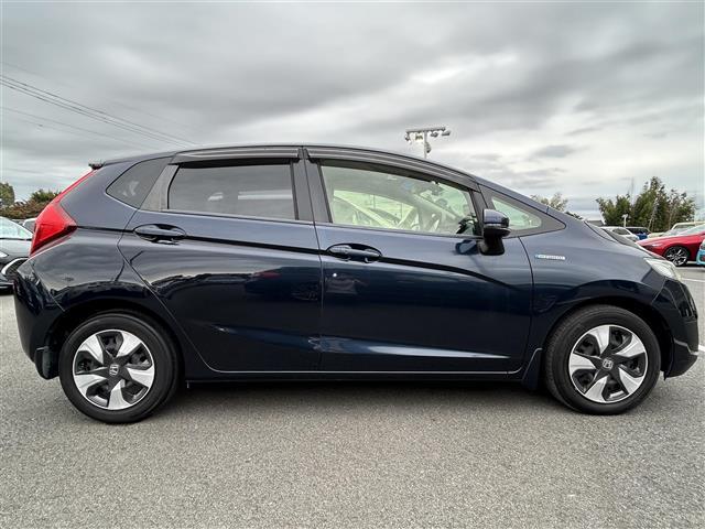 フィットハイブリッド Lパッケージ ホンダセンシング 純正7インチナビ フルセグTV/DVD/Bluetooth バックカメラ ビルトインETC 前ドライブレコーダー クルーズコントロール プッシュスタート ステアリングリモコン(37枚目)