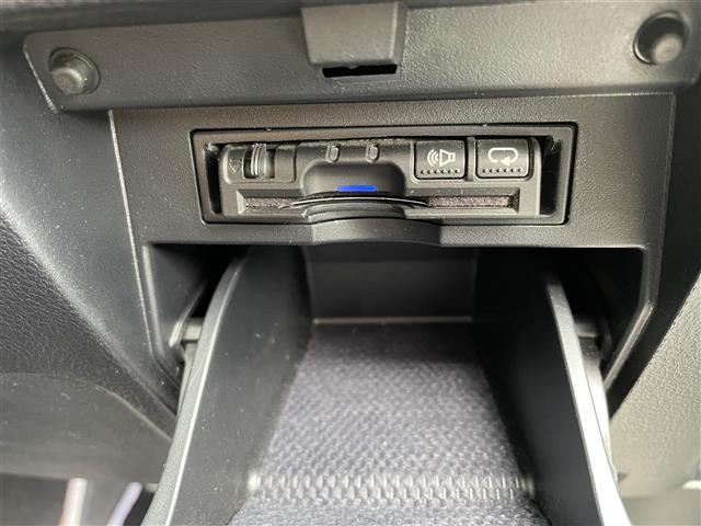 アルファード ２．５Ｓ　Ｃパッケージ　Ｗサンルーフ　ＡＬＰＩＮＥ１１インチビッグＸナビ　フルセグＴＶ　ＣＤ　ＤＶＤ　ＢＴ　ＡＬＰＩＮＥフリップダウンモニター　Ｍ’ｓＳＰＥＥＤフルエアロ　トヨタセーフティセンス　三眼ＬＥＤ　ＥＴＣ（7枚目）
