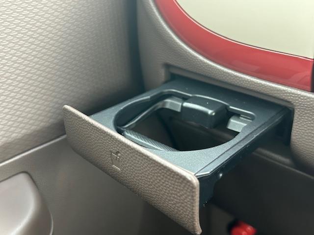 アルトラパンショコラ Ｘ　社外メモリナビ　フルセグＴＶ／ＤＶＤ／Ｂｌｕｅｔｏｏｔｈ　バックカメラ　ＥＴＣ　スマートキー　プッシュスタート　ＨＩＤオートライト　ショコラ専用合皮シート　アイドリングストップ　ドライブレコーダー（13枚目）