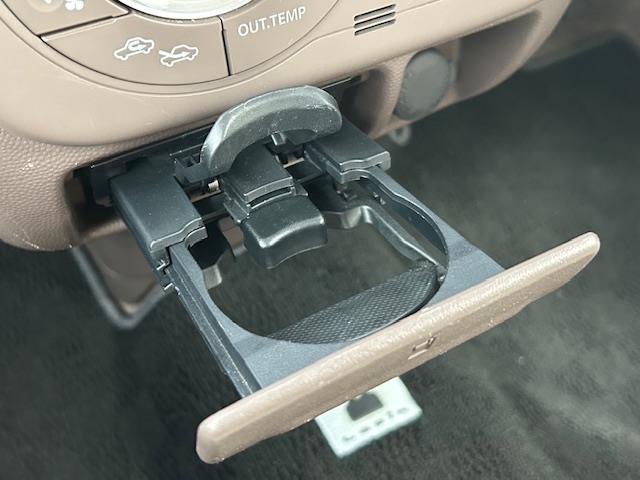 アルトラパンショコラ Ｘ　社外メモリナビ　フルセグＴＶ／ＤＶＤ／Ｂｌｕｅｔｏｏｔｈ　バックカメラ　ＥＴＣ　スマートキー　プッシュスタート　ＨＩＤオートライト　ショコラ専用合皮シート　アイドリングストップ　ドライブレコーダー（17枚目）