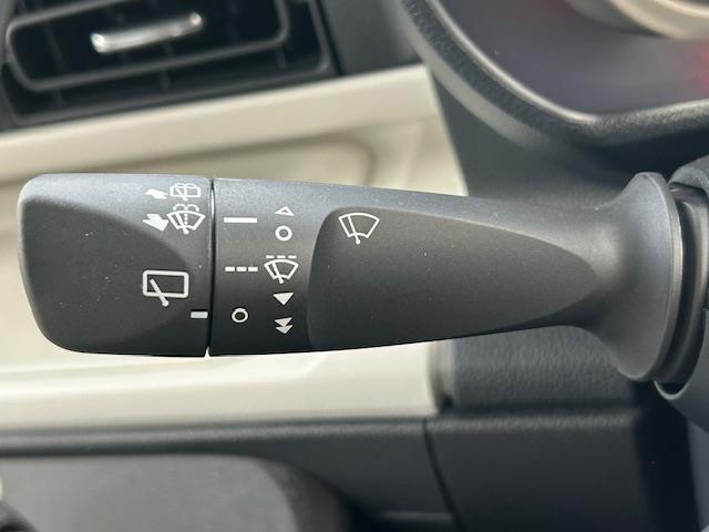 ムーヴキャンバス ストライプスG スマートアシスト 社外ナビ フルセグTV DVD Bluetooth バックカメラ 両側パワースライドドア シートヒーター 保温機能付カップホルダー コーナーセンサー LEDライト 純正フロアマット(13枚目)