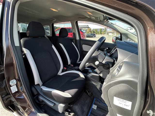 ノート e-パワー X エマージェンシーブレーキ 社外メモリナビ フルセグTV DVD再生 Bluetooth ミュージックサーバー スマートキー プッシュスタート(17枚目)