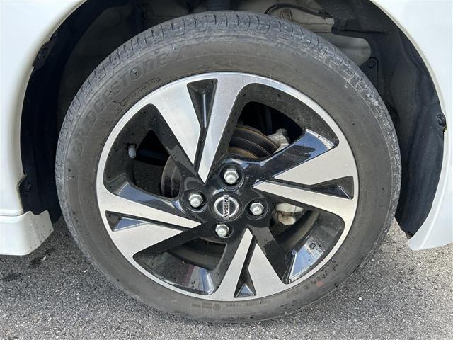 デイズ ハイウェイスター Gターボ エマージェンシーブレーキ 純正9インチナビ バックカメラ Bluetooth 純正15インチAW LEDヘッドライト フォグランプ オートライト コーナーセンサー(31枚目)