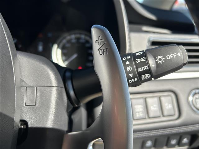 デリカＤ：５ ブラックエディション　登録済未使用車　ｅーアシスト　ＡＬＰＩＮＥ１１インチナビ　ＡＬＰＩＮＥ１２．８インチフリップダウンモニター　バックカメラ　両側パワースライド　黒革シート　シートヒーター　ステアリングヒーター（7枚目）