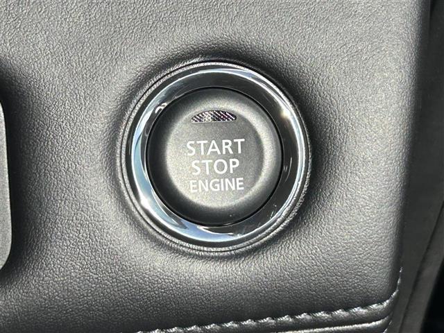 デリカＤ：５ ブラックエディション　登録済未使用車　ｅーアシスト　ＡＬＰＩＮＥ１１インチナビ　ＡＬＰＩＮＥ１２．８インチフリップダウンモニター　バックカメラ　両側パワースライド　黒革シート　シートヒーター　ステアリングヒーター（9枚目）