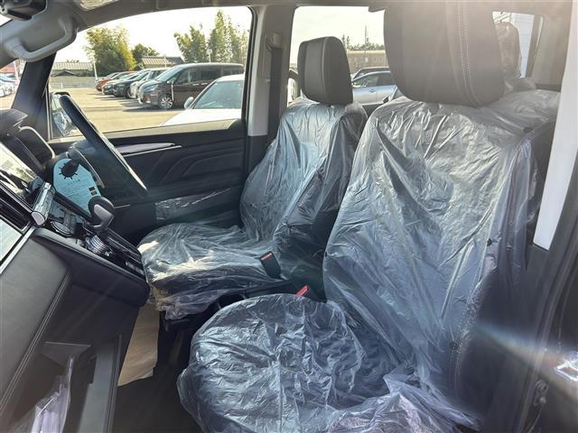 デリカＤ：５ ブラックエディション　登録済未使用車　ｅーアシスト　ＡＬＰＩＮＥ１１インチナビ　ＡＬＰＩＮＥ１２．８インチフリップダウンモニター　バックカメラ　両側パワースライド　黒革シート　シートヒーター　ステアリングヒーター（21枚目）