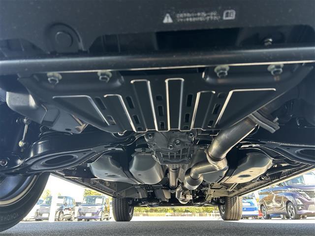 デリカＤ：５ ブラックエディション　登録済未使用車　ｅーアシスト　ＡＬＰＩＮＥ１１インチナビ　ＡＬＰＩＮＥ１２．８インチフリップダウンモニター　バックカメラ　両側パワースライド　黒革シート　シートヒーター　ステアリングヒーター（43枚目）