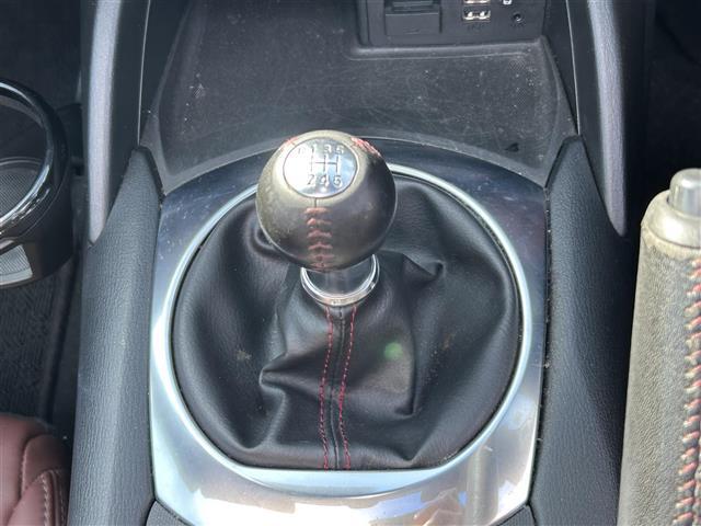 店頭在庫以外にも全国約４万台※の在庫から、ぴったりな１台をご提案します！※２０２３年１０月現在の在庫台数です。売約済の可能性があります。