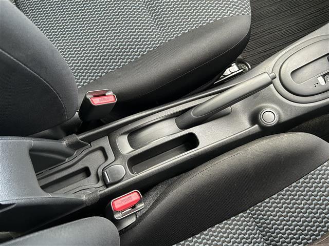 ノート Ｘ　エマージェンシーブレーキ　純正ナビ　フルセグＴＶ／ＣＤ／ＡＵＸ／ＡＭ／ＦＭ　スマートキー×２　プッシュＥｇスタート　オートライト　アイドリングストップ　横滑り防止装置　保証書　取説（15枚目）