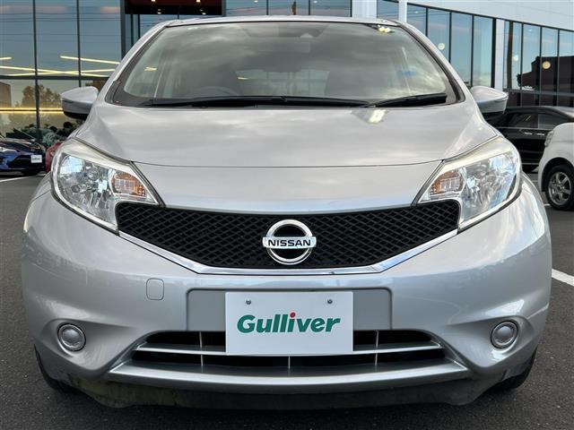 ノート Ｘ　エマージェンシーブレーキ　純正ナビ　フルセグＴＶ／ＣＤ／ＡＵＸ／ＡＭ／ＦＭ　スマートキー×２　プッシュＥｇスタート　オートライト　アイドリングストップ　横滑り防止装置　保証書　取説（34枚目）