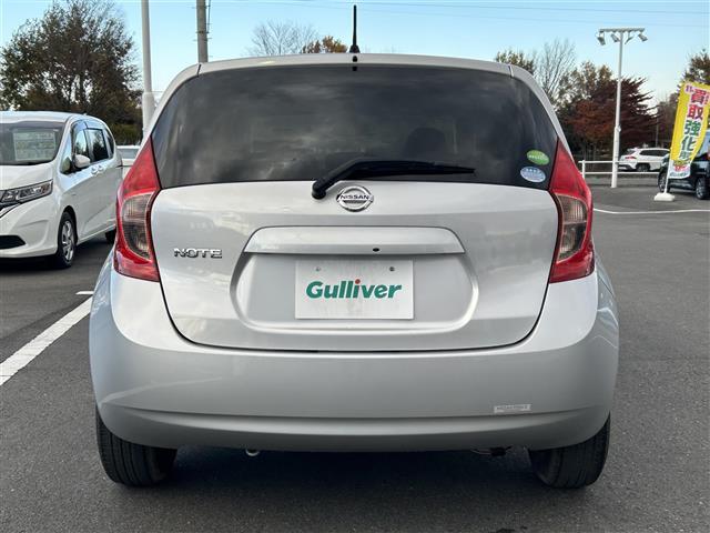 ノート Ｘ　エマージェンシーブレーキ　純正ナビ　フルセグＴＶ／ＣＤ／ＡＵＸ／ＡＭ／ＦＭ　スマートキー×２　プッシュＥｇスタート　オートライト　アイドリングストップ　横滑り防止装置　保証書　取説（38枚目）