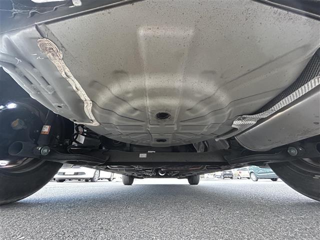 ノート Ｘ　エマージェンシーブレーキ　純正ナビ　フルセグＴＶ／ＣＤ／ＡＵＸ／ＡＭ／ＦＭ　スマートキー×２　プッシュＥｇスタート　オートライト　アイドリングストップ　横滑り防止装置　保証書　取説（43枚目）