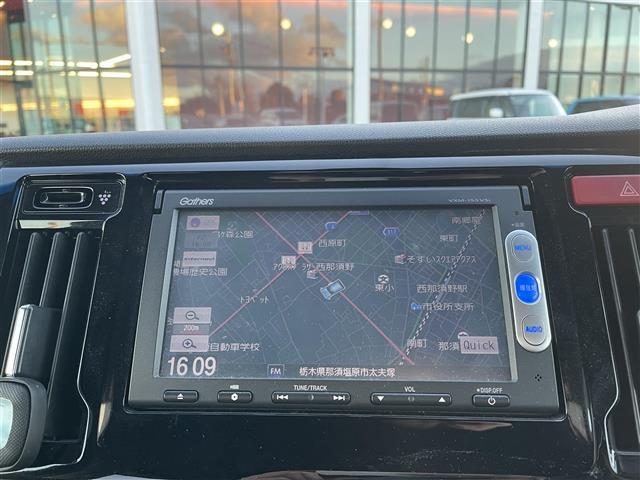 Ｎ－ＷＧＮカスタム Ｇ・Ａパッケージ　純正ナビ－（ＴＶ／ＢＴ／ＦＭ／ＡＭ／ｉＰｏｄ／ＶＴＲ／ＡＵＸ）　バックカメラ　前後ドライブレコーダー　衝突軽減　ＬＥＤヘッドライト　ハーフレザーシート　純正１４インチアルミホイール　プシュスタート（4枚目）