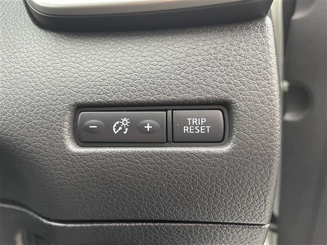 エクストレイル 20X ハイブリッド エマージェンシーブレーキP エマージェンシーブレーキ 純正メモリナビ フルセグTV CD DVD BT アラウンドビューモニター ビルトインETC ハンズフリーパワーバックドア クルーズコントロール シートヒーター(8枚目)