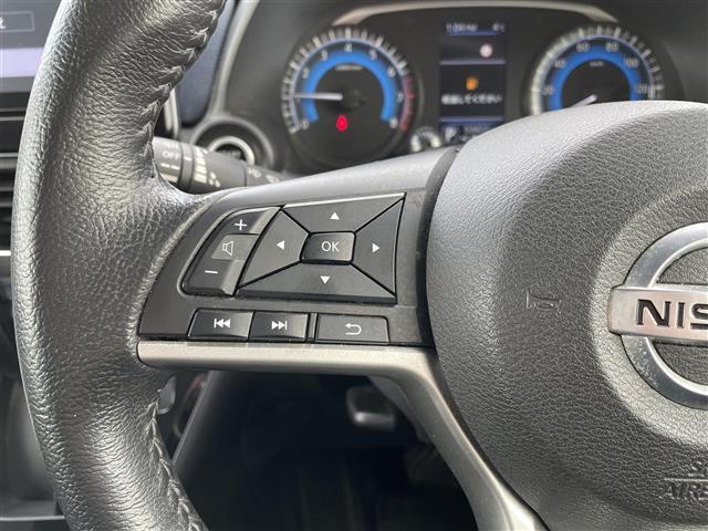 デイズ ハイウェイスター X プロパイロットエディション プロパイロット インテリジェントエマージェンシーブレーキ 純正9インチSDナビ フルセグTV CD DVD BT アラウンドビューモニター 純正ドライブレコーダー ETC 革巻きステアリング(11枚目)