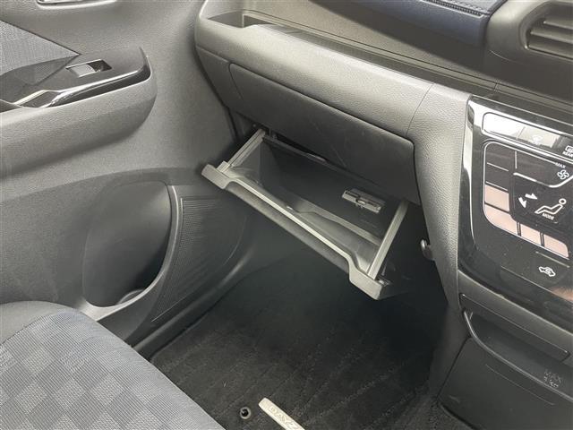 デイズ ハイウェイスター X プロパイロットエディション プロパイロット インテリジェントエマージェンシーブレーキ 純正9インチSDナビ フルセグTV CD DVD BT アラウンドビューモニター 純正ドライブレコーダー ETC 革巻きステアリング(19枚目)