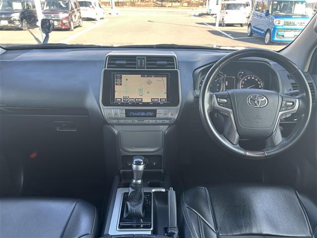 ランドクルーザープラド TX トヨタセーフティセンス 純正9インチSDナビ フルセグTV CD DVD BT バックカメラ ビルトインETC ウッドコンビハンドル ステアリングスイッチ 革調シートカバー スマートキー(2枚目)