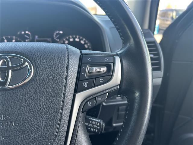 ランドクルーザープラド TX トヨタセーフティセンス 純正9インチSDナビ フルセグTV CD DVD BT バックカメラ ビルトインETC ウッドコンビハンドル ステアリングスイッチ 革調シートカバー スマートキー(5枚目)