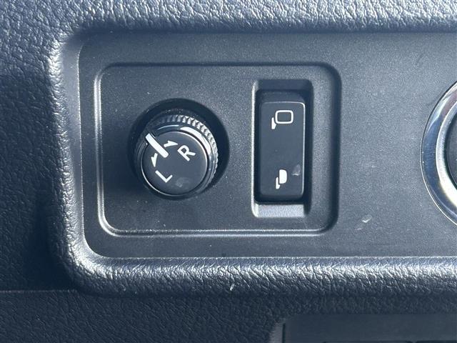 ランドクルーザープラド TX トヨタセーフティセンス 純正9インチSDナビ フルセグTV CD DVD BT バックカメラ ビルトインETC ウッドコンビハンドル ステアリングスイッチ 革調シートカバー スマートキー(10枚目)