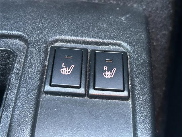 ジムニー XC スズキセーフティサポート 4WD シートヒーター 革巻きステアリング ステアリングスイッチ クルーズコントロール LEDヘッドライト フォグランプ オートライト ダウンヒルアシストコントロール(15枚目)