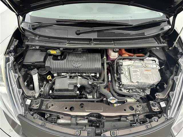 シエンタ ハイブリッドＧ　クエロ　純正ナビ（ＣＤ・ＤＶＤ・フルセグ・ＢＴ）バックカメラ　純正前方ドライブレコーダー　ビルトインＥＴＣ　両側パワースライドドア　前席シートヒーター　プリクラッシュブレーキ　レーンデェパーチャアラート（41枚目）