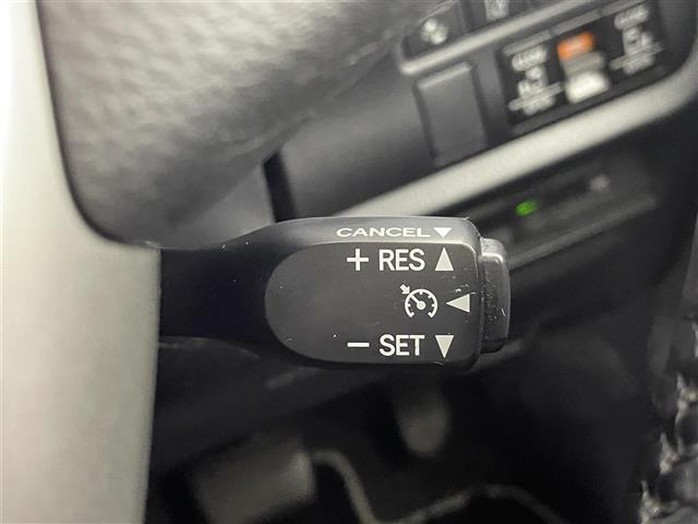 ヴォクシー ZS 煌 純正ナビ(CD・DVD・フルセグ・SD)バックカメラ 純正フリップダウンモニター 社外前後ドライブレコーダー ビルトインETC クルーズコントロール 衝突軽減ブレーキ 横滑り防止 アイドリングストップ(14枚目)