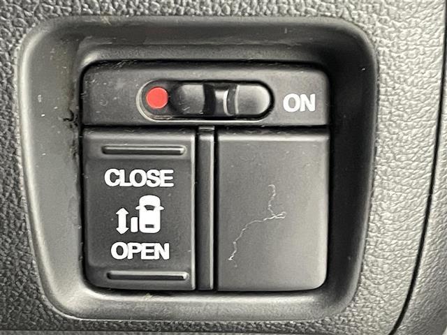 N-BOXカスタム G SSパッケージ 純正ナビ バックカメラ 片側パワースライドドア ビルトインETC 横滑り防止(13枚目)