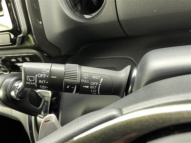 Ｎ－ＢＯＸカスタム Ｇ・Ｌターボホンダセンシング　純正ナビＣＤ・ＤＶＤ・フルセグ・ＢＴ・ＳＤ・ＵＳＢ）バックカメラ　ビルトインＥＴＣ　両側パワースライドドア　衝突軽減ブレーキ　レーンキープアシスト　横滑り防止　アイドリングストップ　ハーフレザーシート（12枚目）