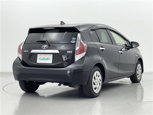 アクア Sスタイルブラック 社外ナビ(CD・DVD・フルセグ・BT・SD)バックカメラ 社外ETC 衝突軽減ブレーキ 横滑り防止 電動格納ミラー 純正フロアマット オートライト オートマチックハイビーム LEDヘッドライト(30枚目)