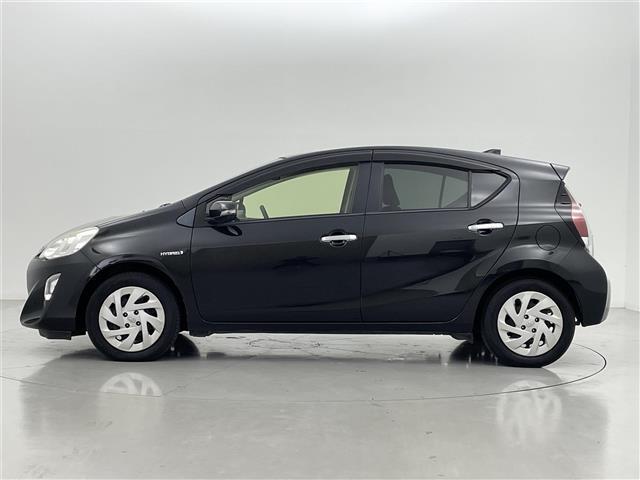 アクア Sスタイルブラック 社外ナビ(CD・DVD・フルセグ・BT・SD)バックカメラ 社外ETC 衝突軽減ブレーキ 横滑り防止 電動格納ミラー 純正フロアマット オートライト オートマチックハイビーム LEDヘッドライト(33枚目)